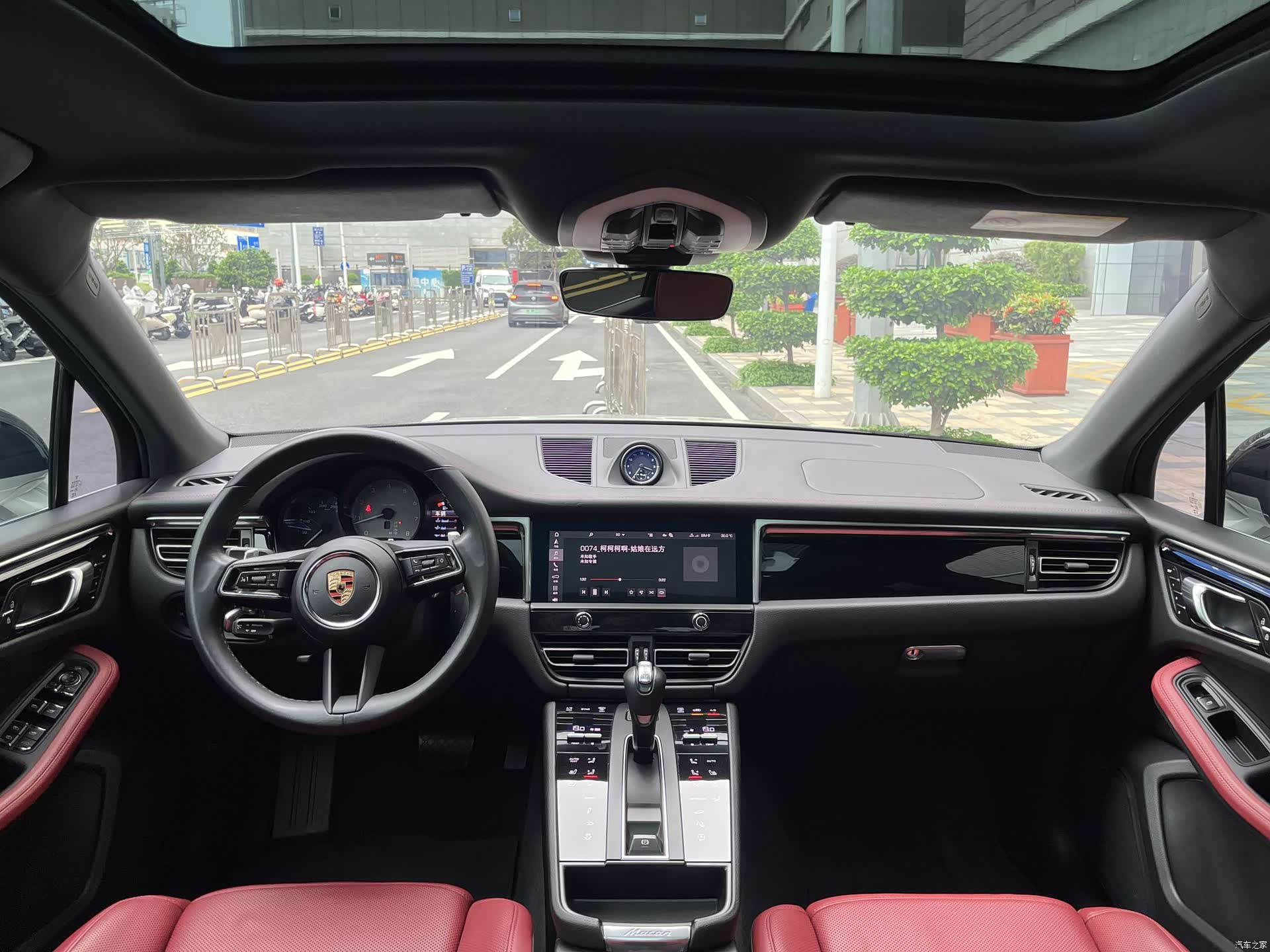 Porsche Macan, 2023 10