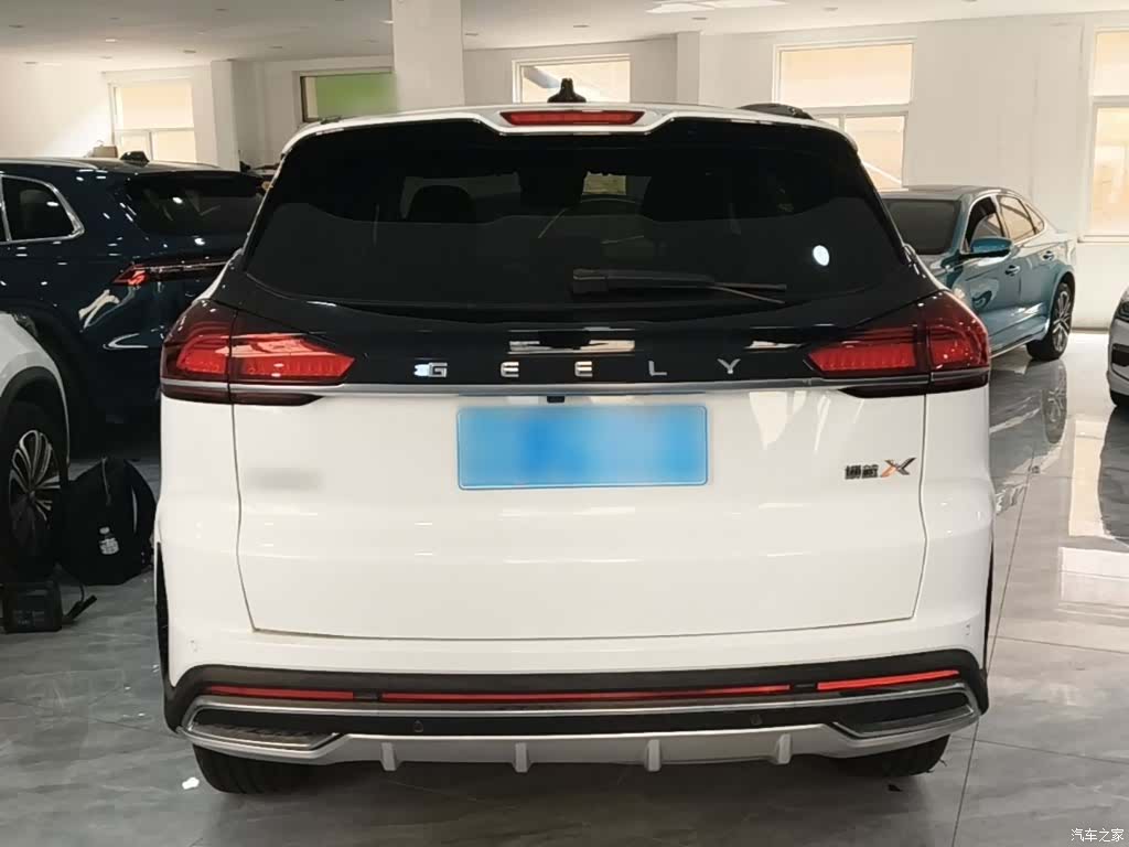 Geely Boyue, 2022 6