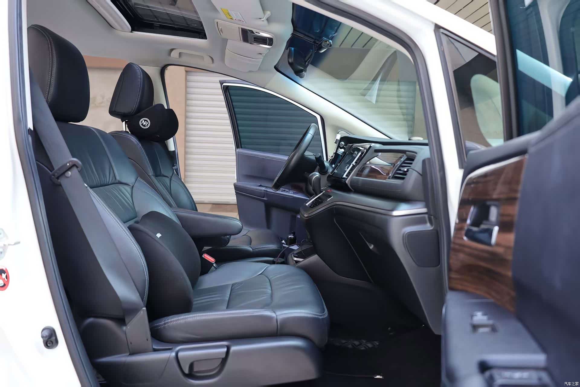 Honda Elysion, 2018 все фото