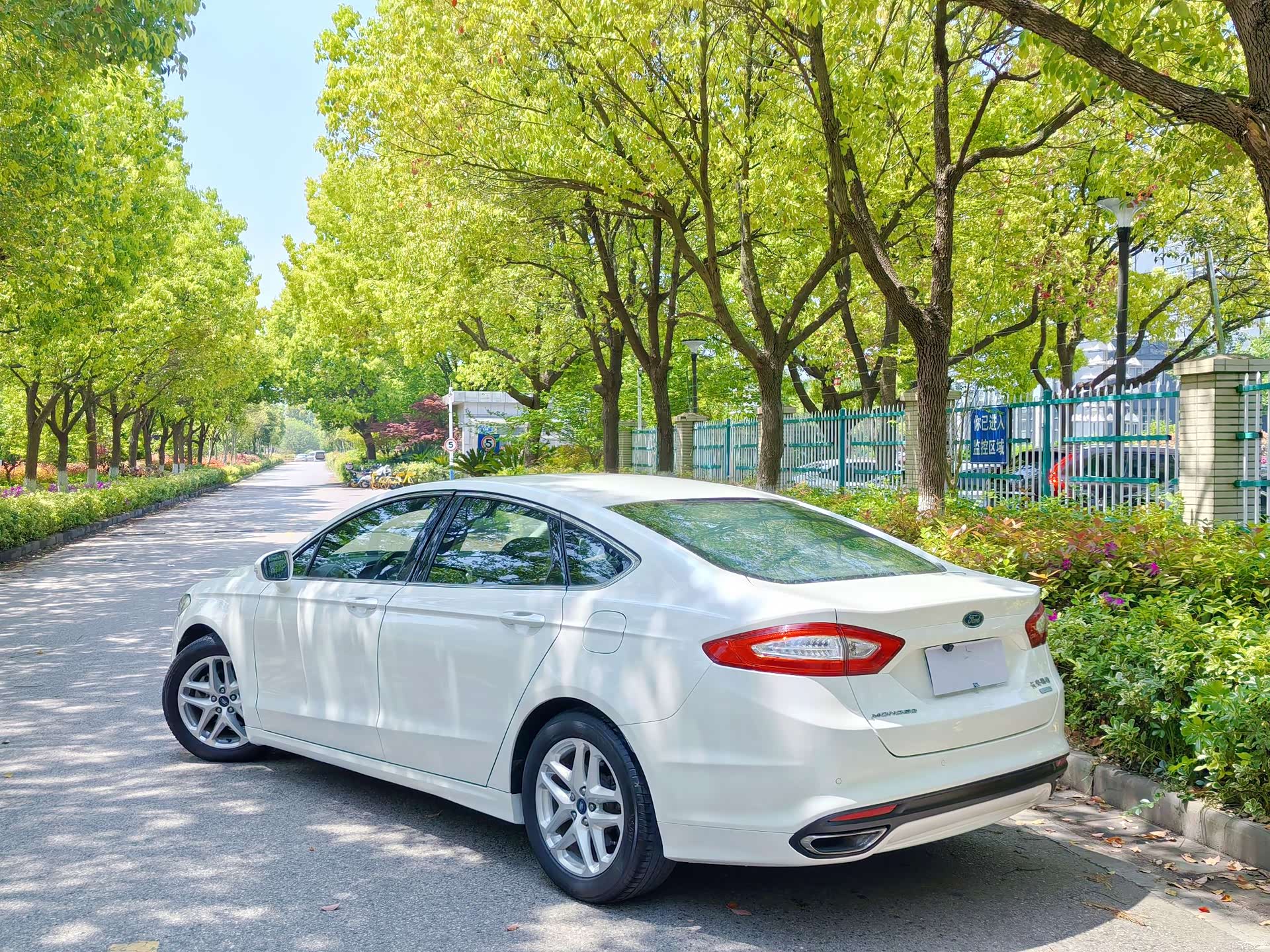 Ford Mondeo, 2015 16