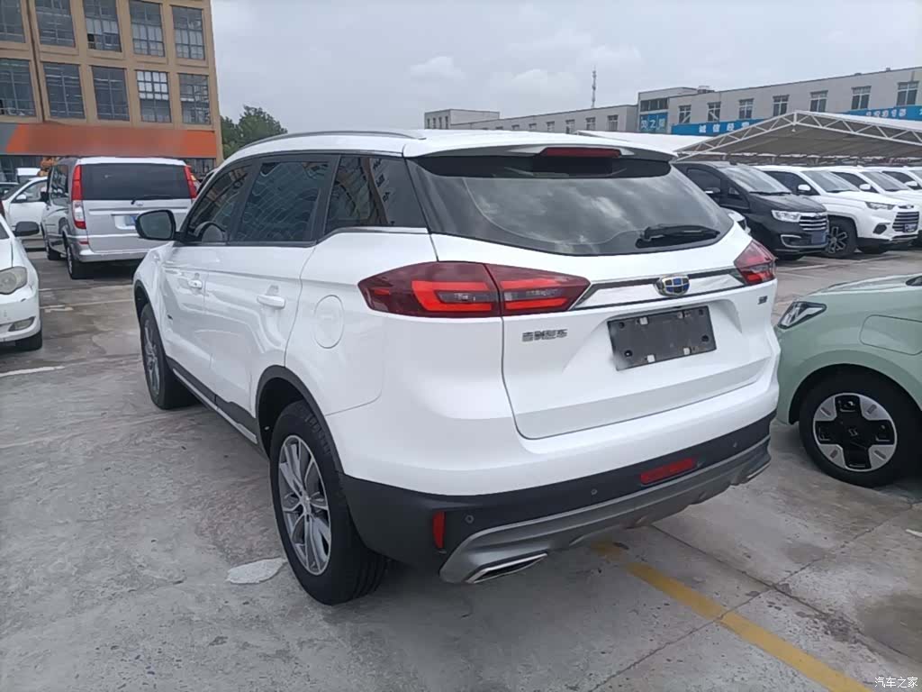 Geely Boyue, 2019 все фото