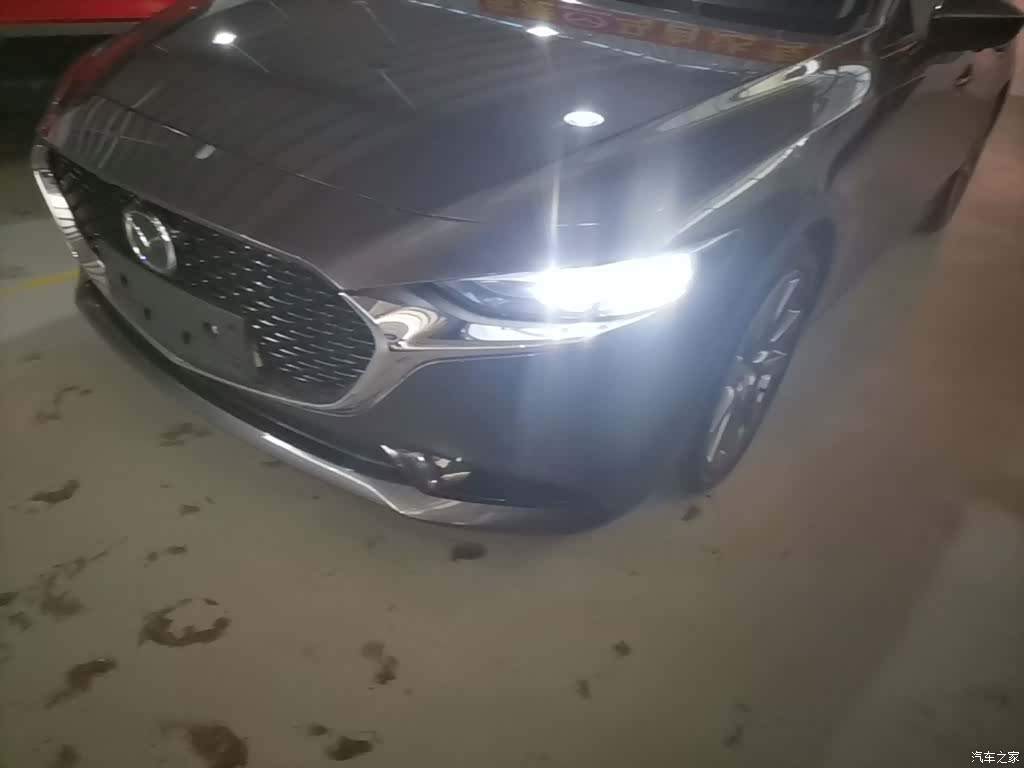 Mazda Mazda3, 2022 24