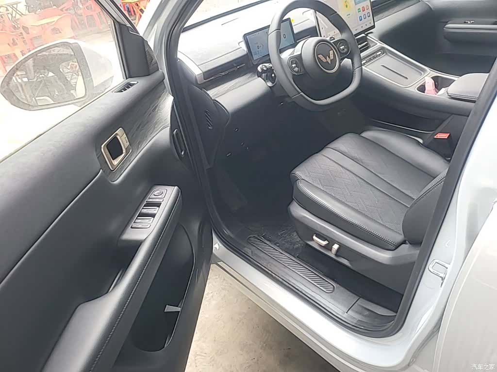 Wuling Starlight, 2026 23