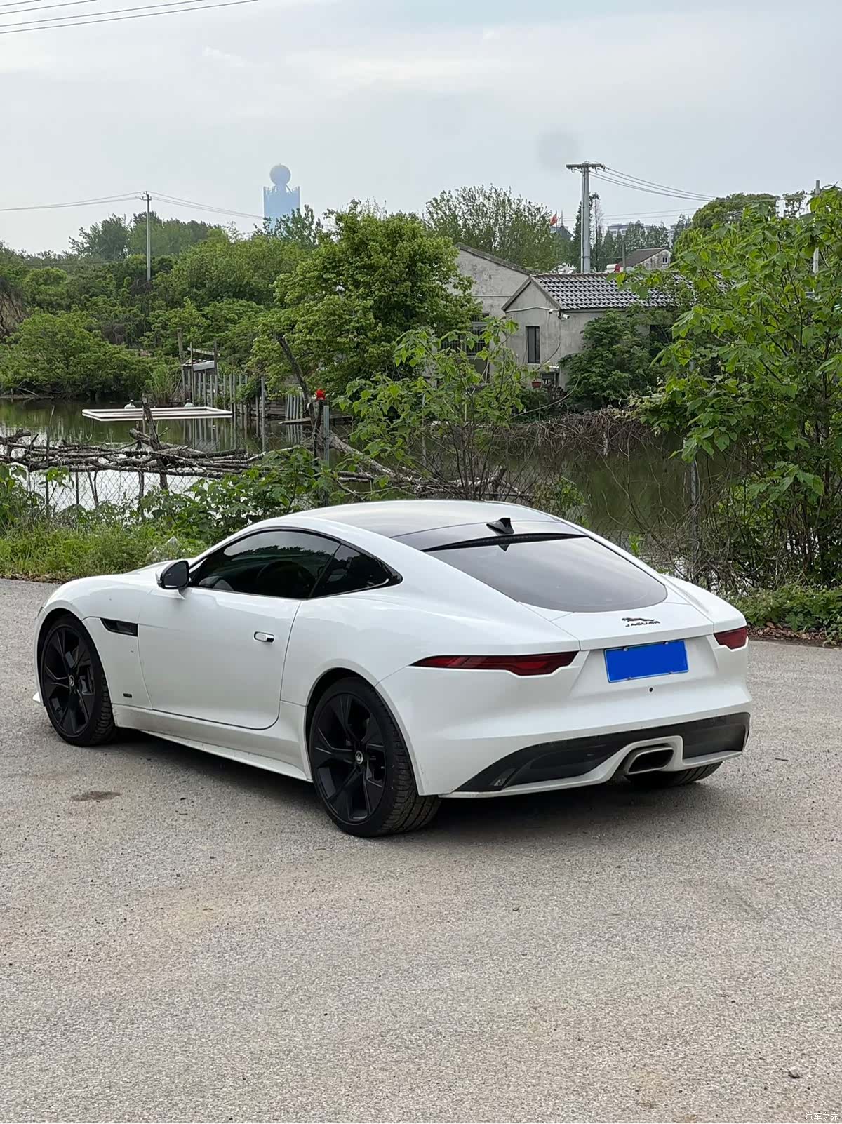 Jaguar F-TYPE, 2025 4