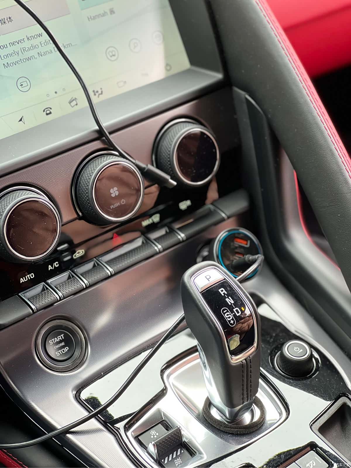 Jaguar F-TYPE, 2025 17