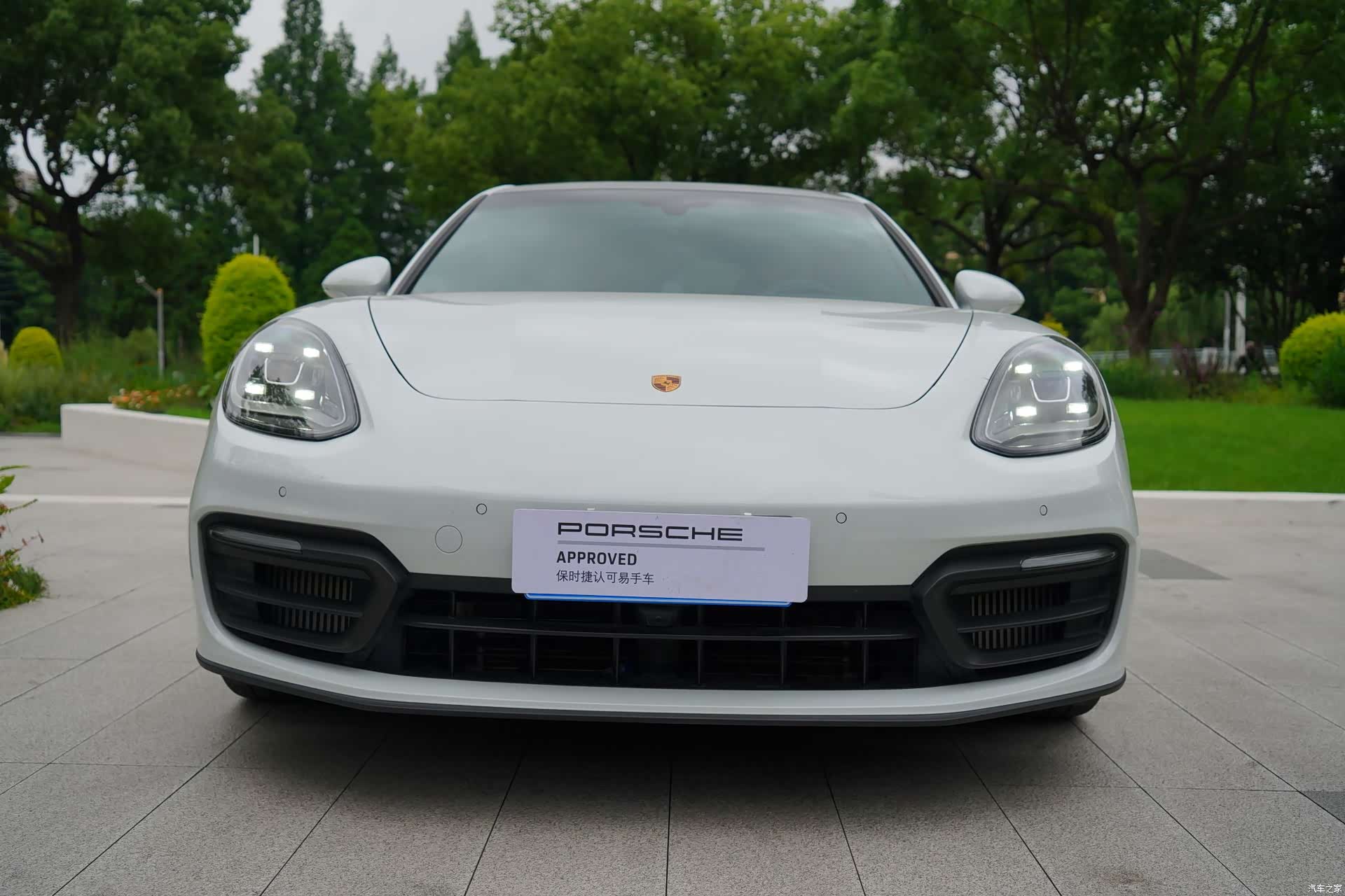 Porsche Panamera, 2023 2