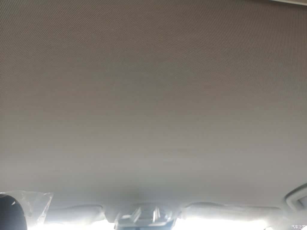 Wuling Starlight, 2026 14