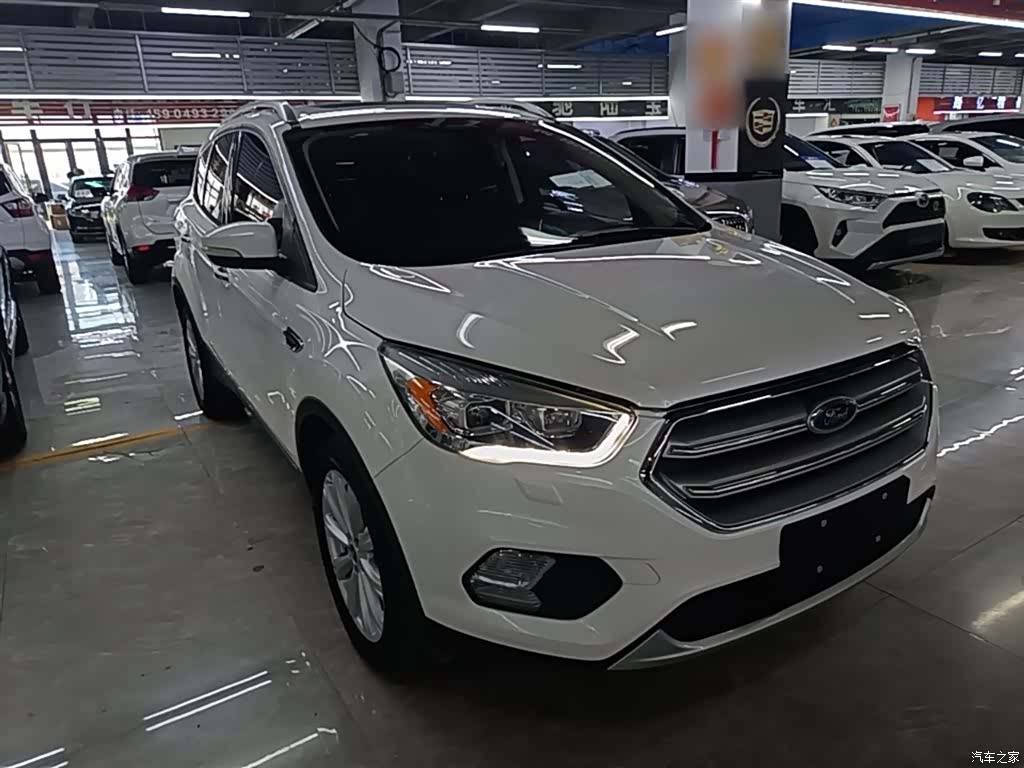 Ford Kuga, 2017 4