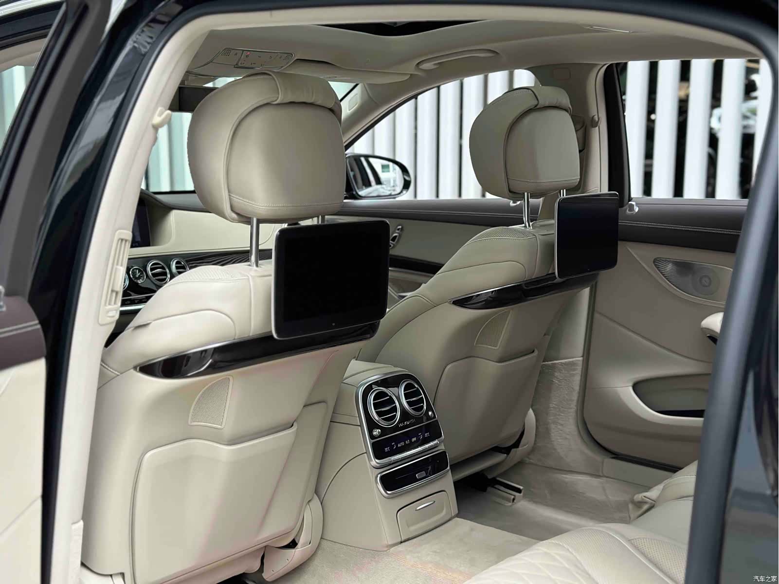 Maybach S-Class, 2018 12