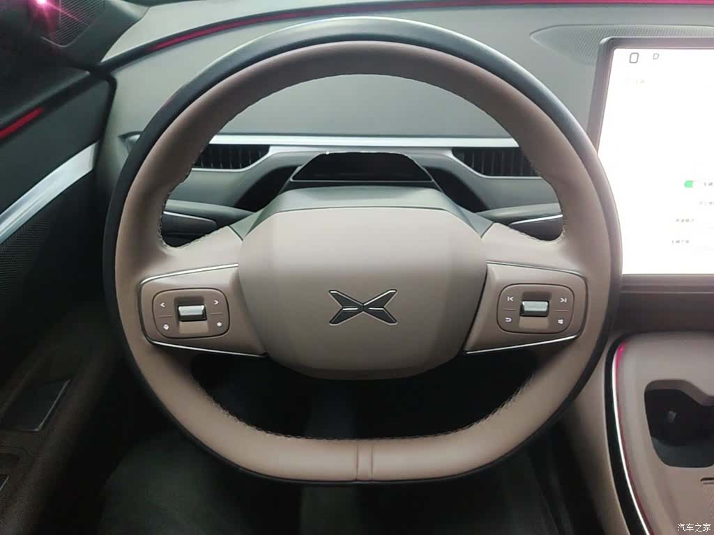 Xpeng Mona M03, 2025 11