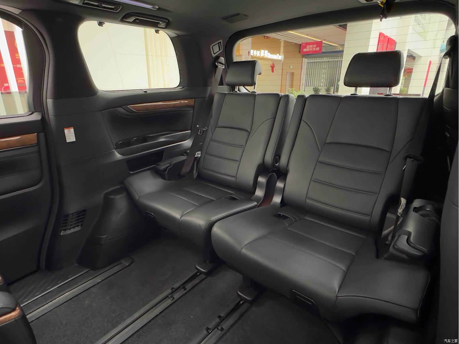 Toyota Alphard, 2020 28