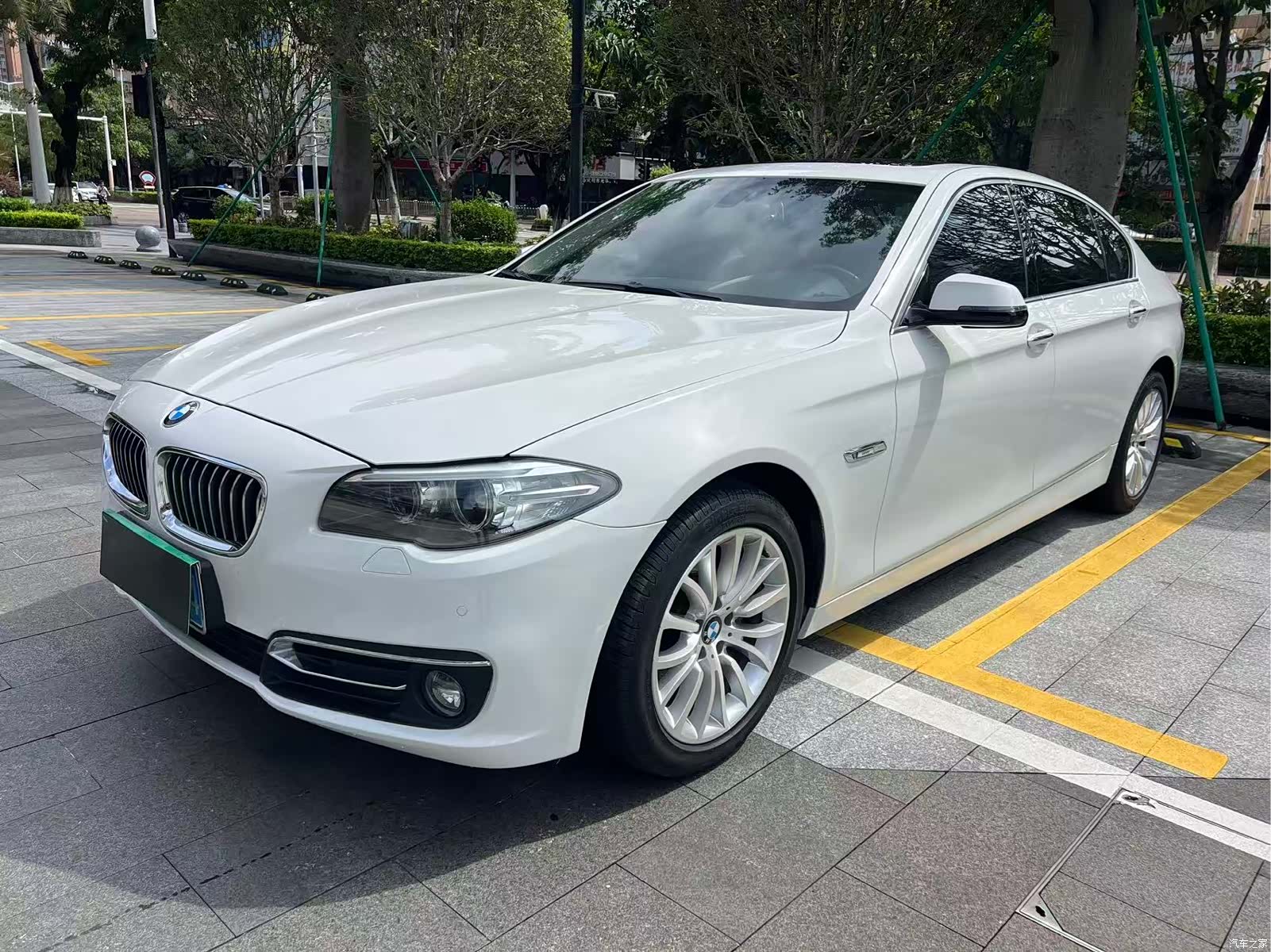 BMW 5 Series, 2015 1