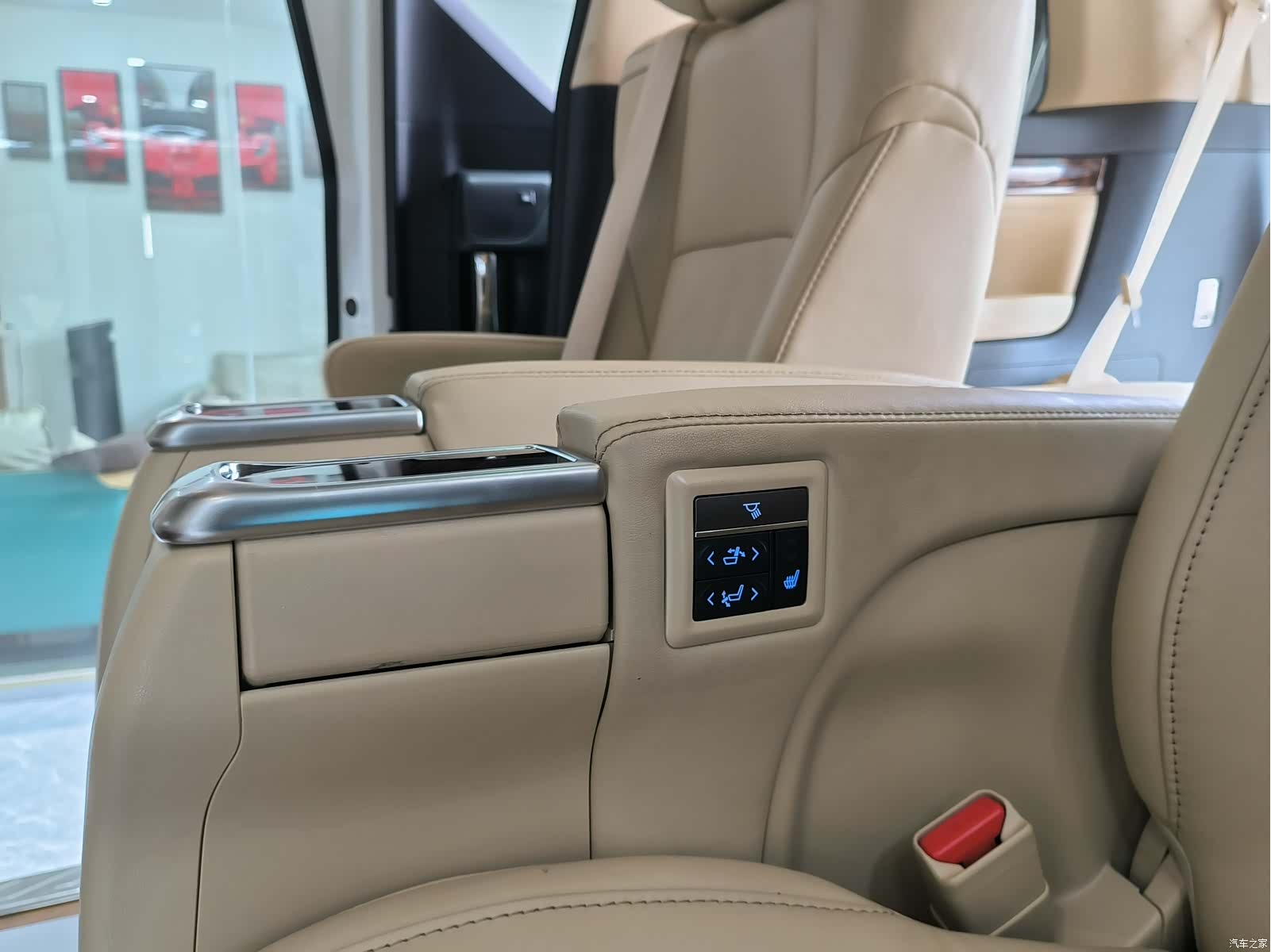 Toyota Alphard, 2021 10