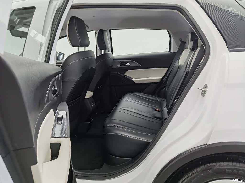 Geely E, 2024 15