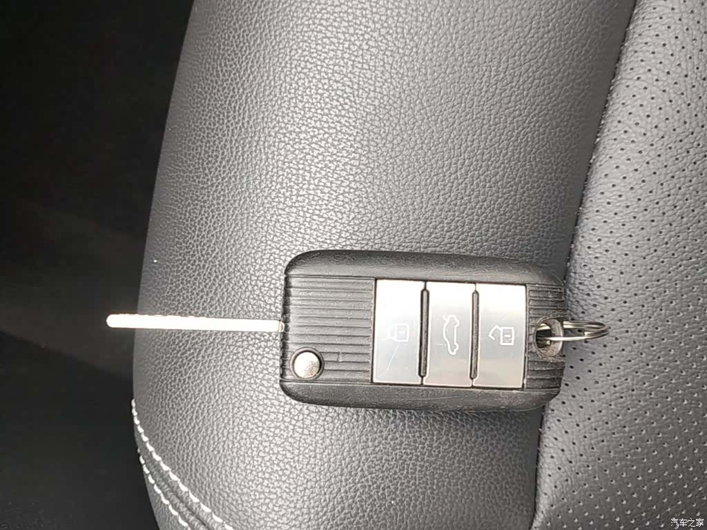 Roewe RX5, 2019 9
