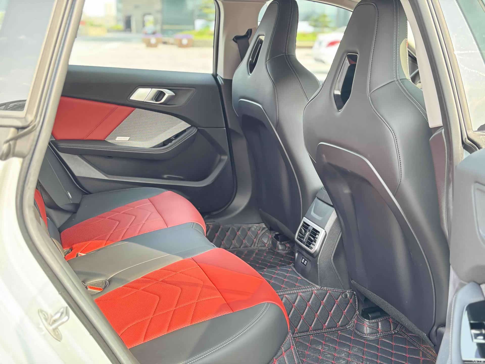 BMW 2 Series, 2025 6
