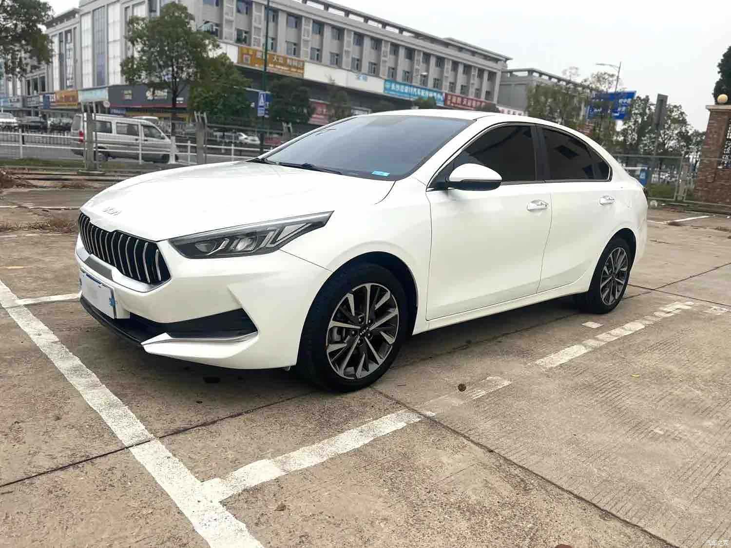 Kia K3, 2022 1