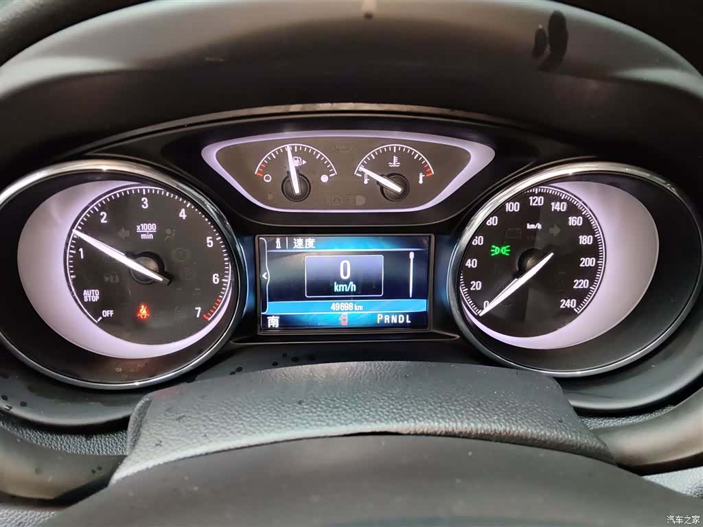 Buick Envision Plus, 2019 12