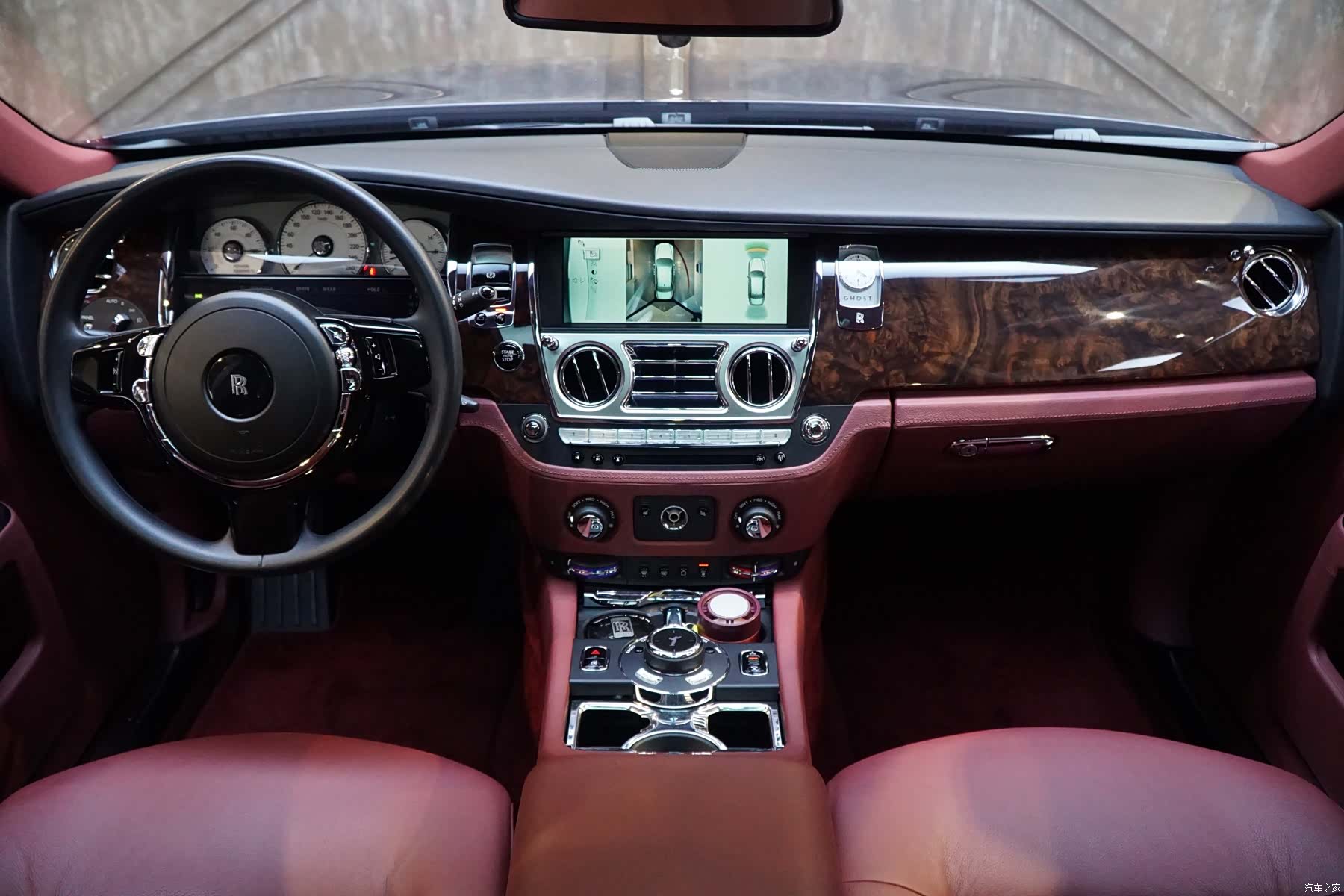 Rolls-Royce Ghost, 2014 12