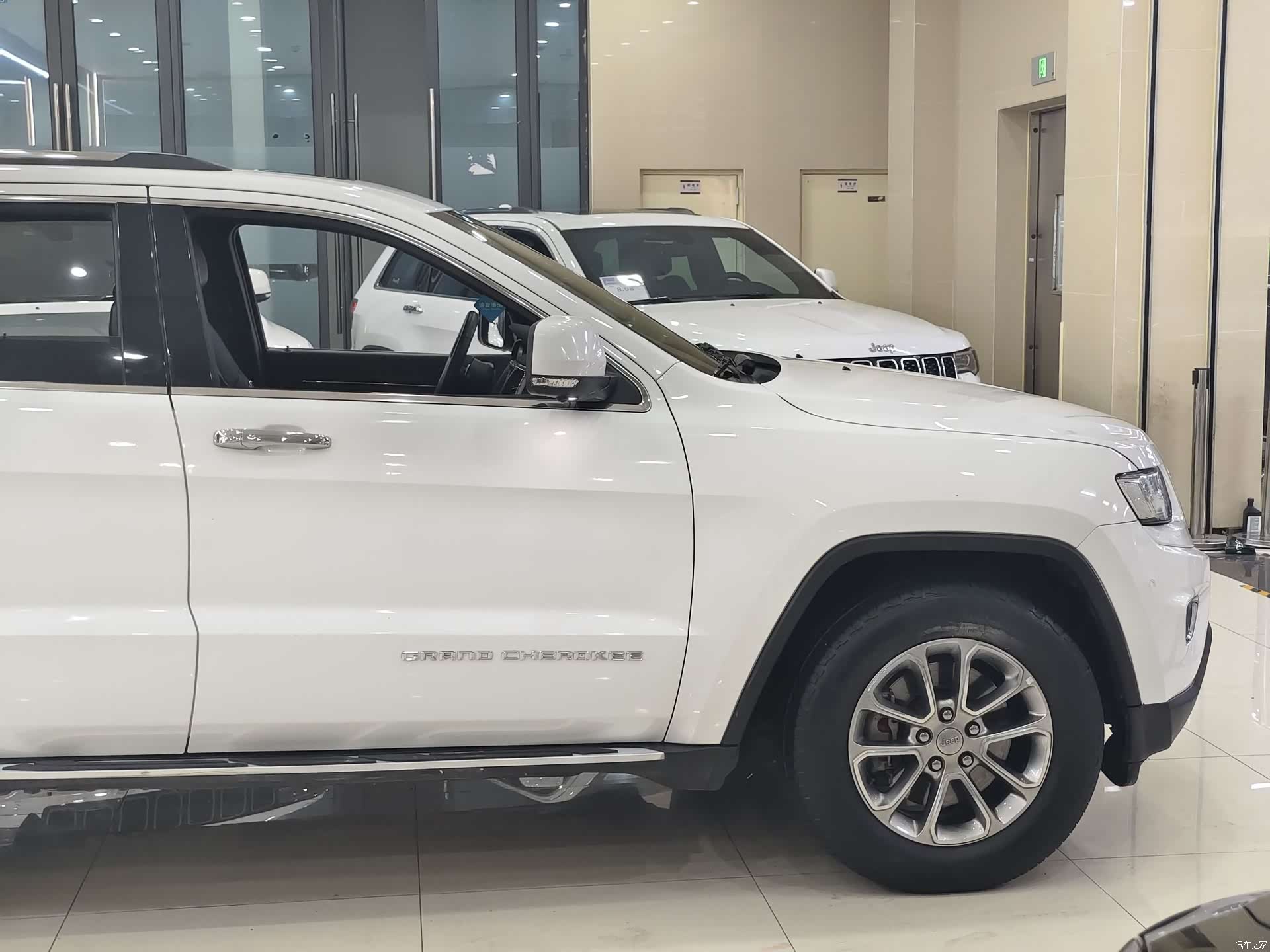 Jeep Grand Cherokee, 2017 19