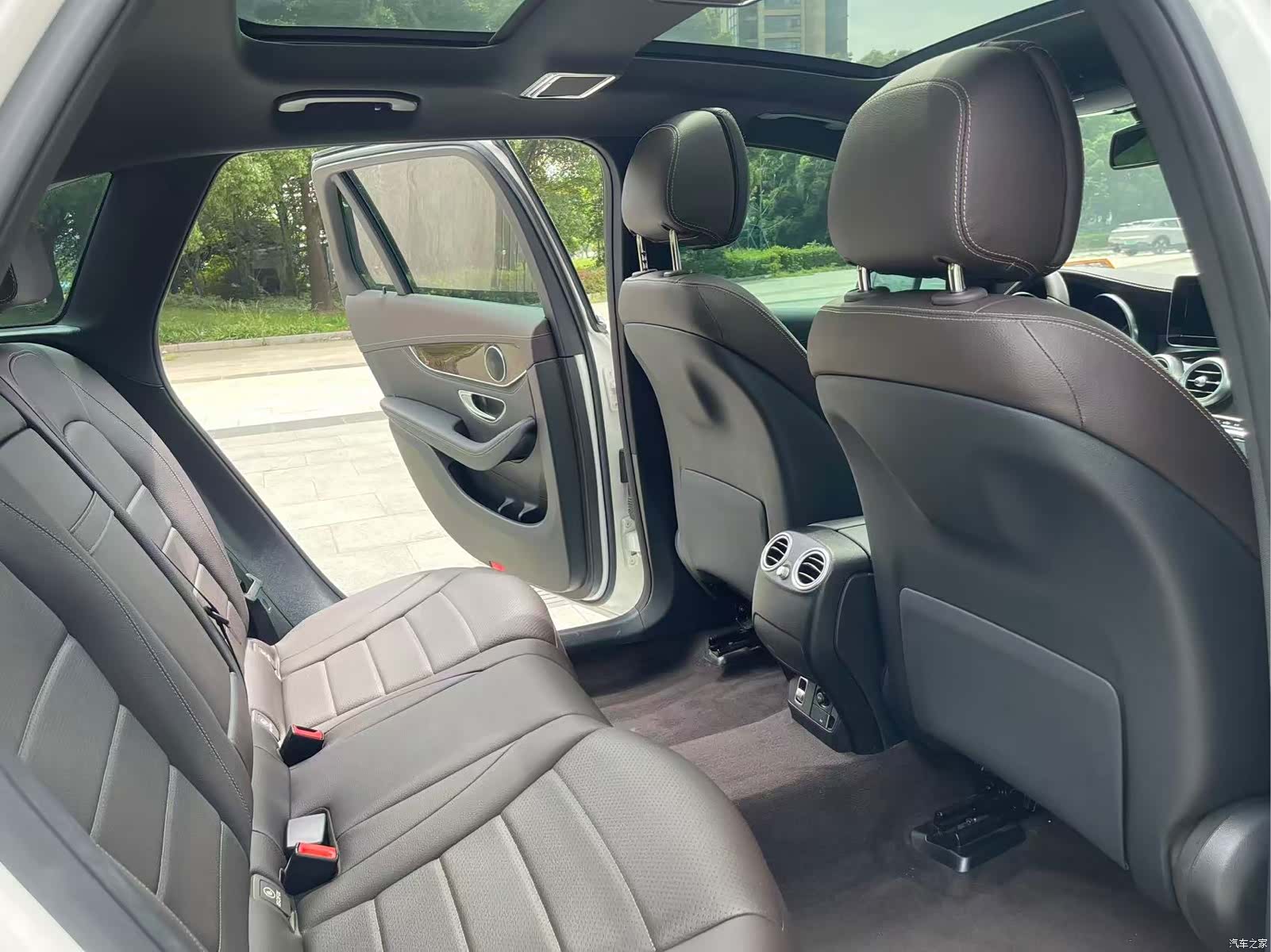 Mercedes-Benz GLC, 2019 13