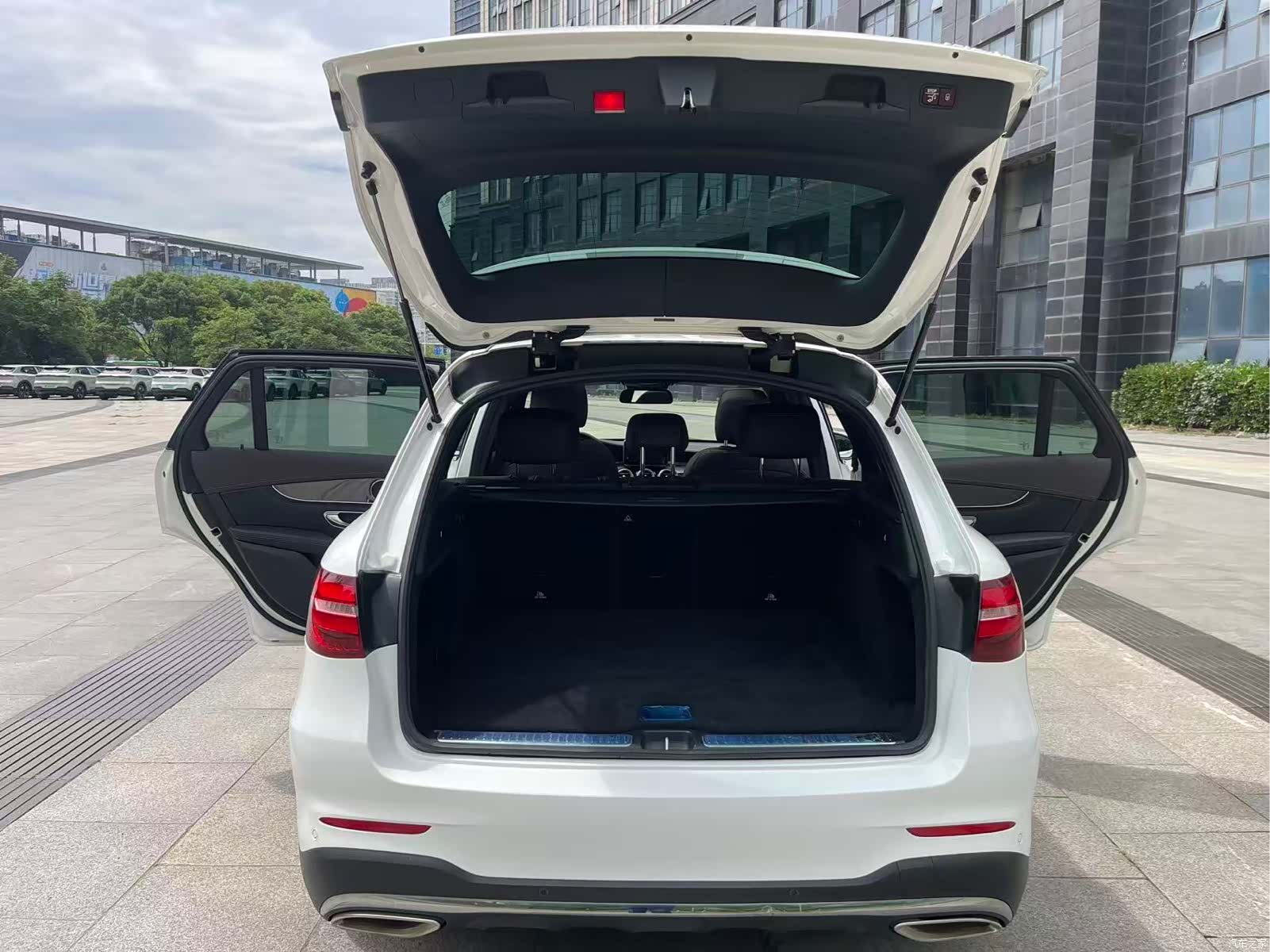 Mercedes-Benz GLC, 2019 14
