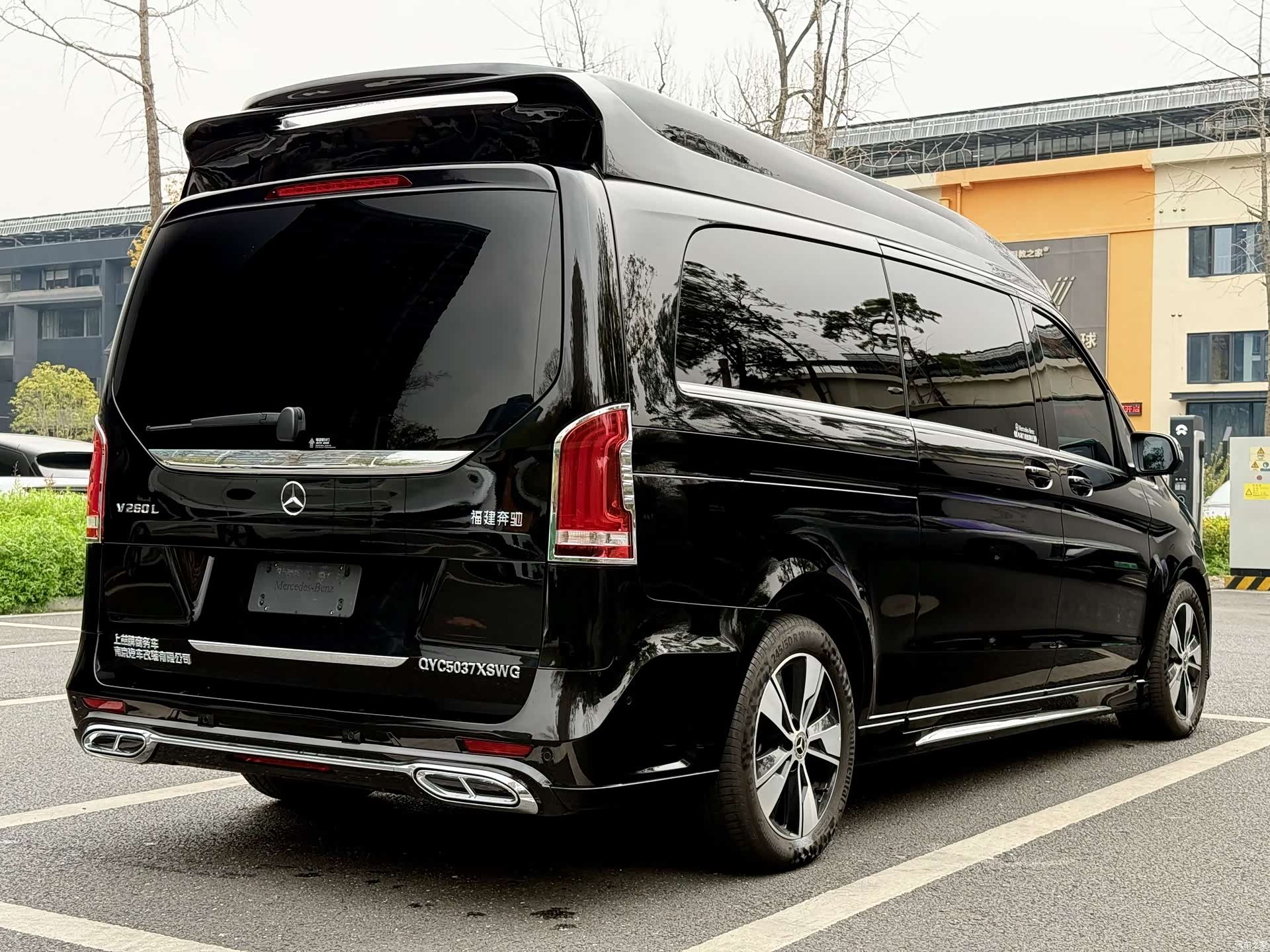 Mercedes-Benz V-Class, 2023 12