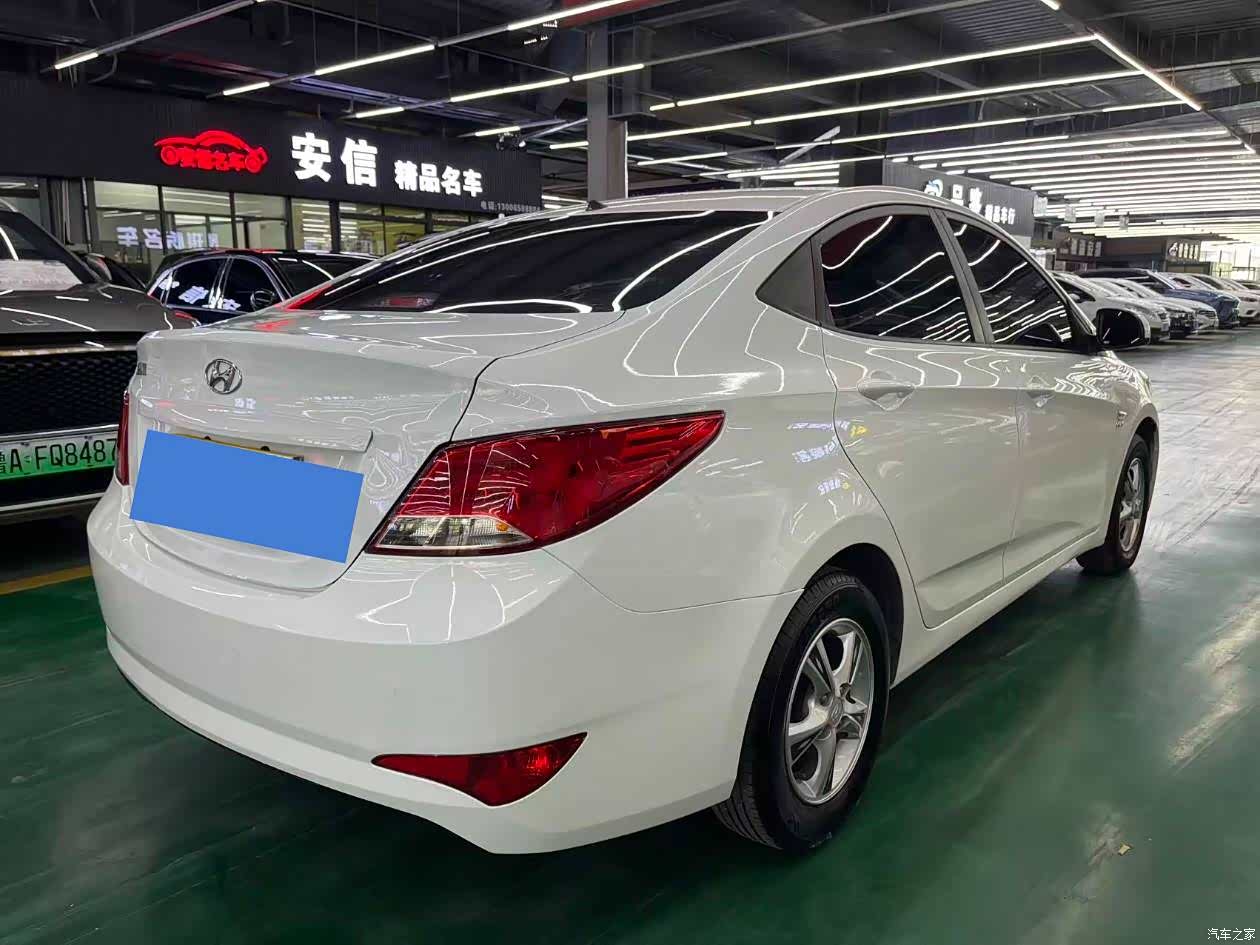Hyundai GLS, 2015 6