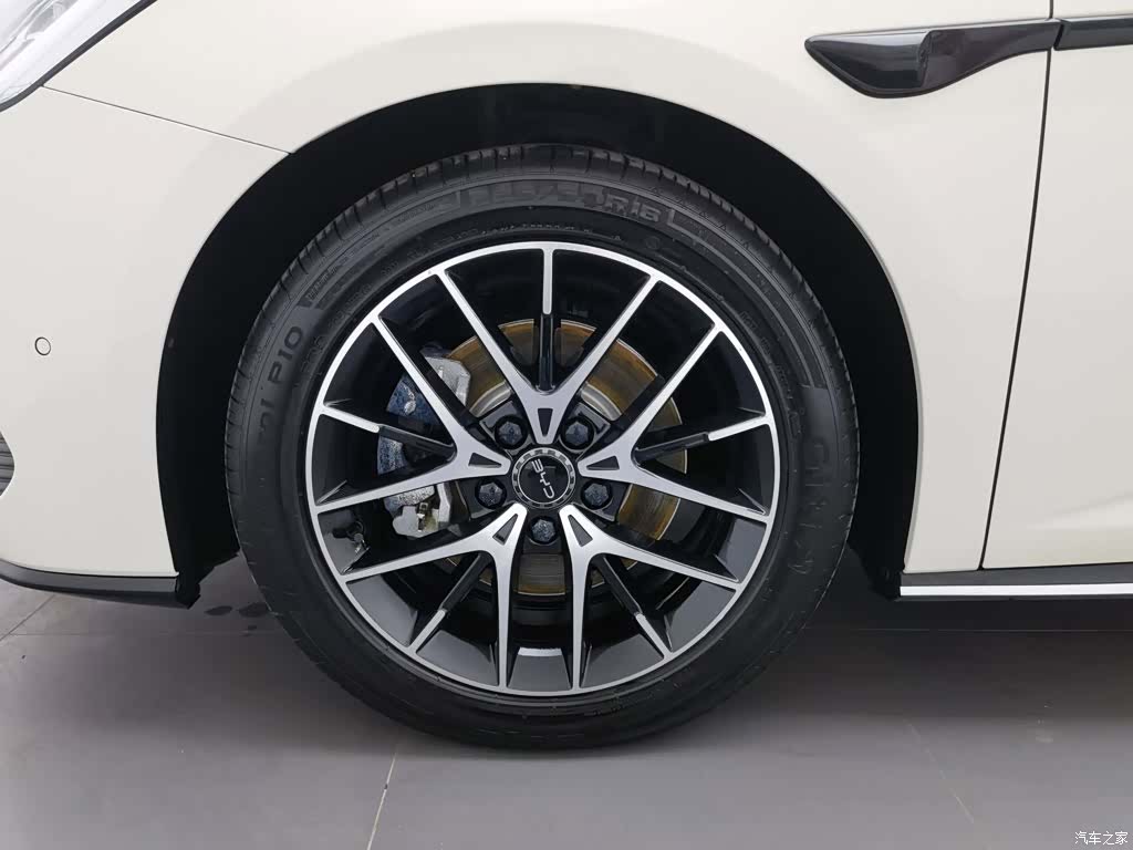 BYD Seal, 2025 17