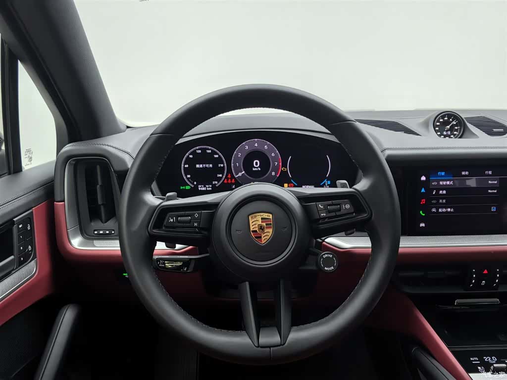 Porsche Cayenne, 2025 11