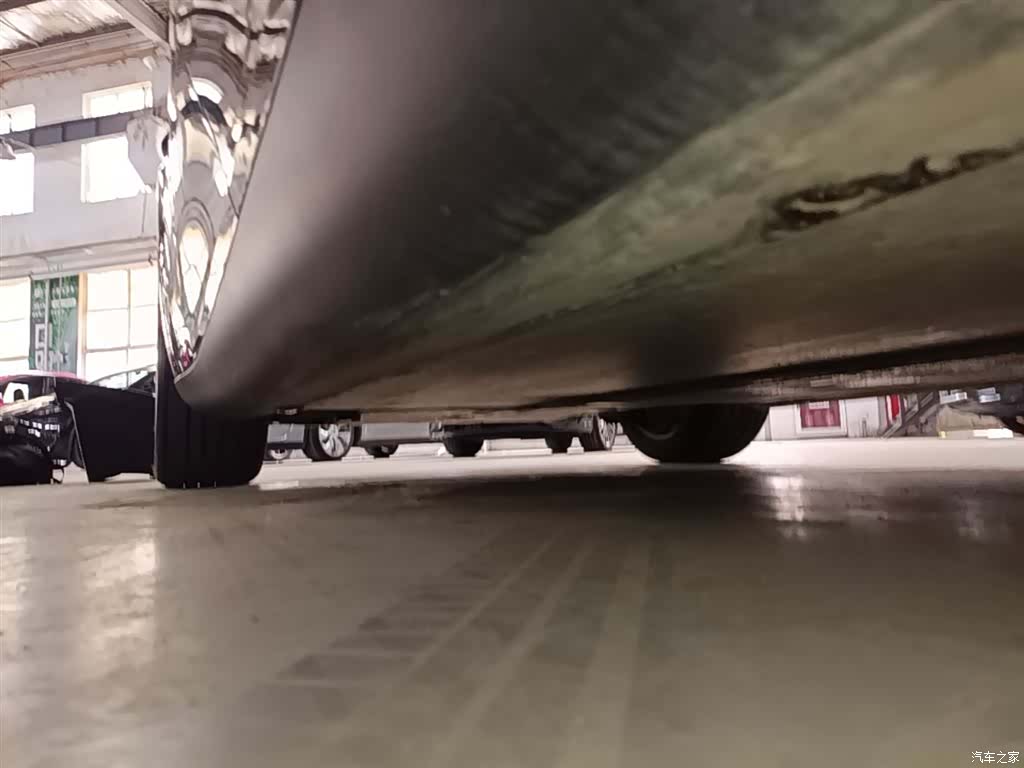 Tesla Model Y, 2024 22