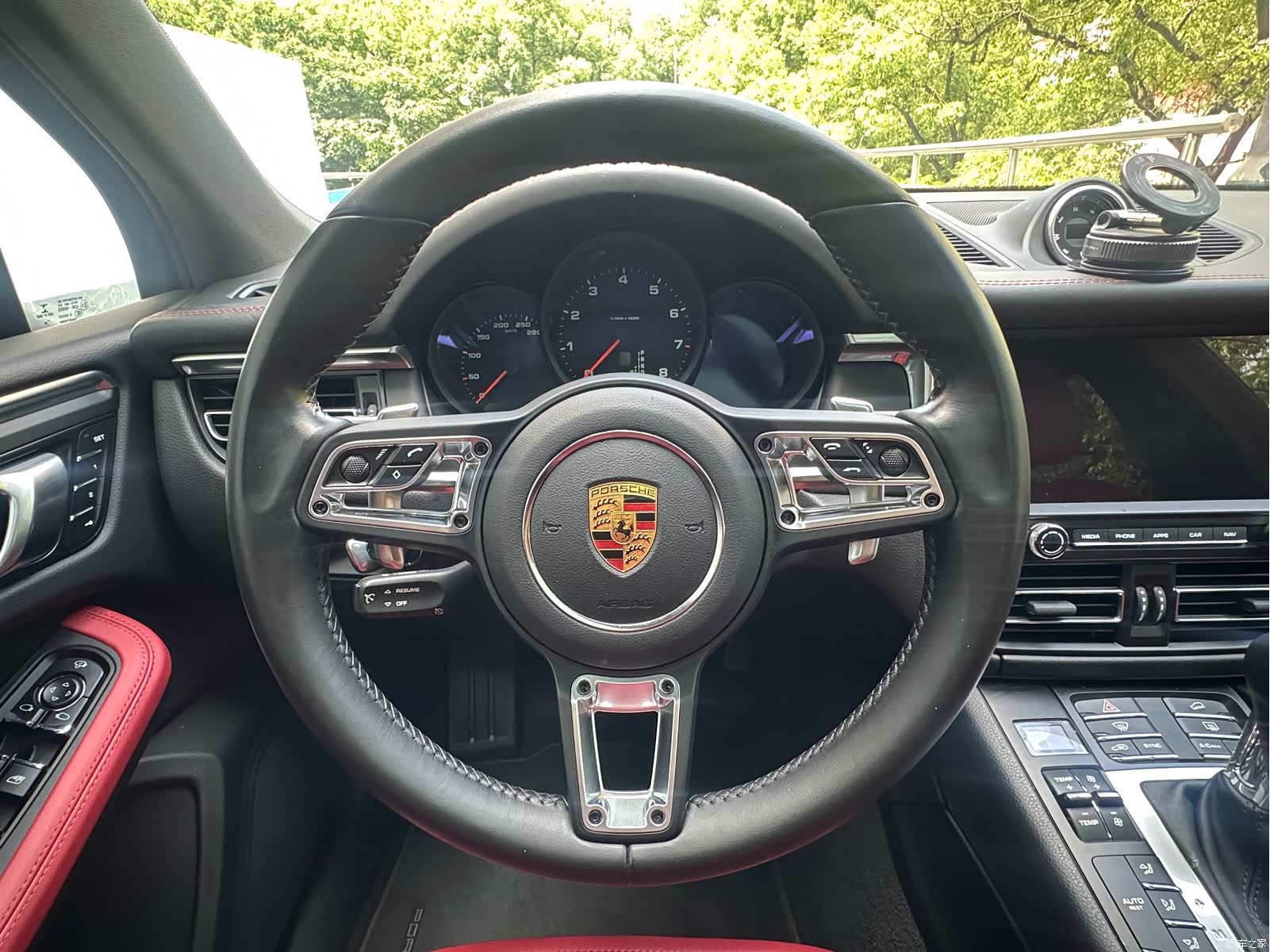 Porsche Macan, 2020 8