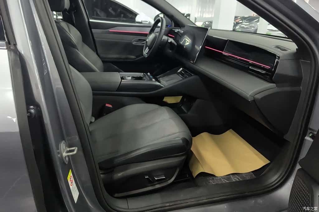 BYD Qin, 2025 8