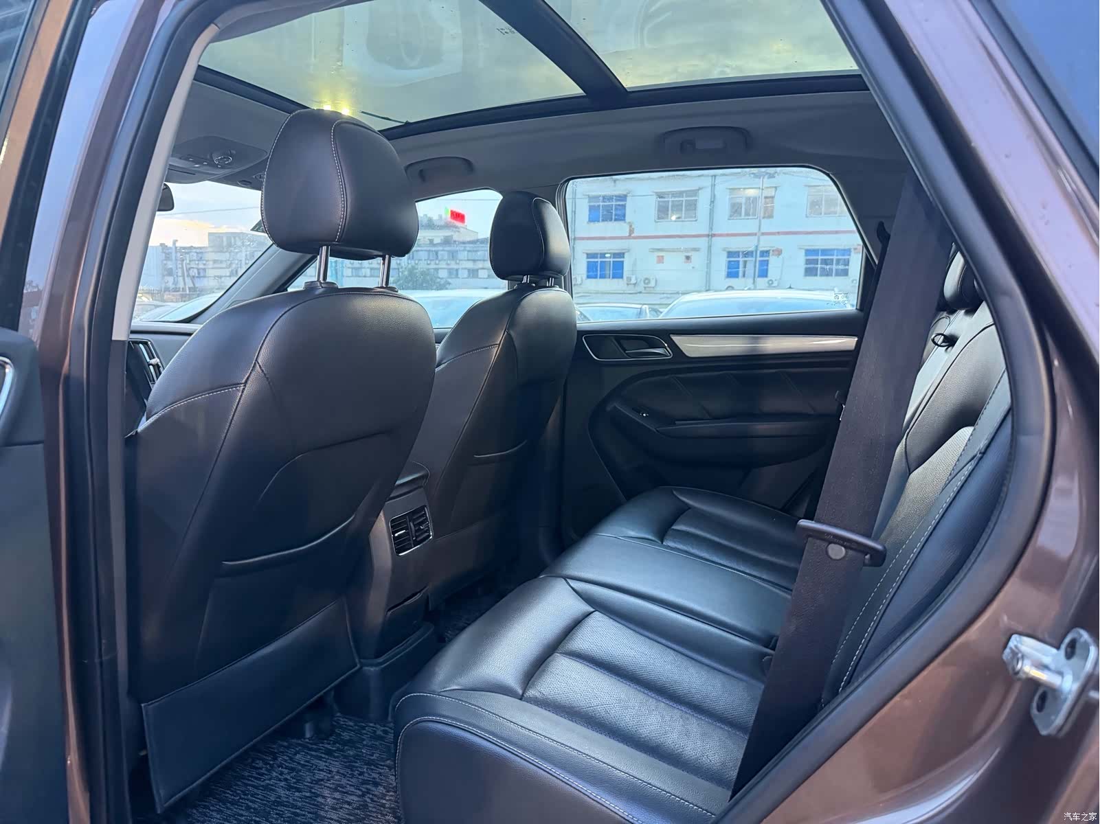 Roewe RX5, 2017 8
