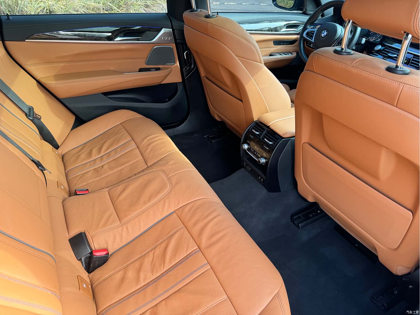 BMW 6 Series GT, 2024 14