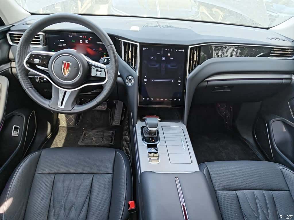Hongqi HS7, 2024 10