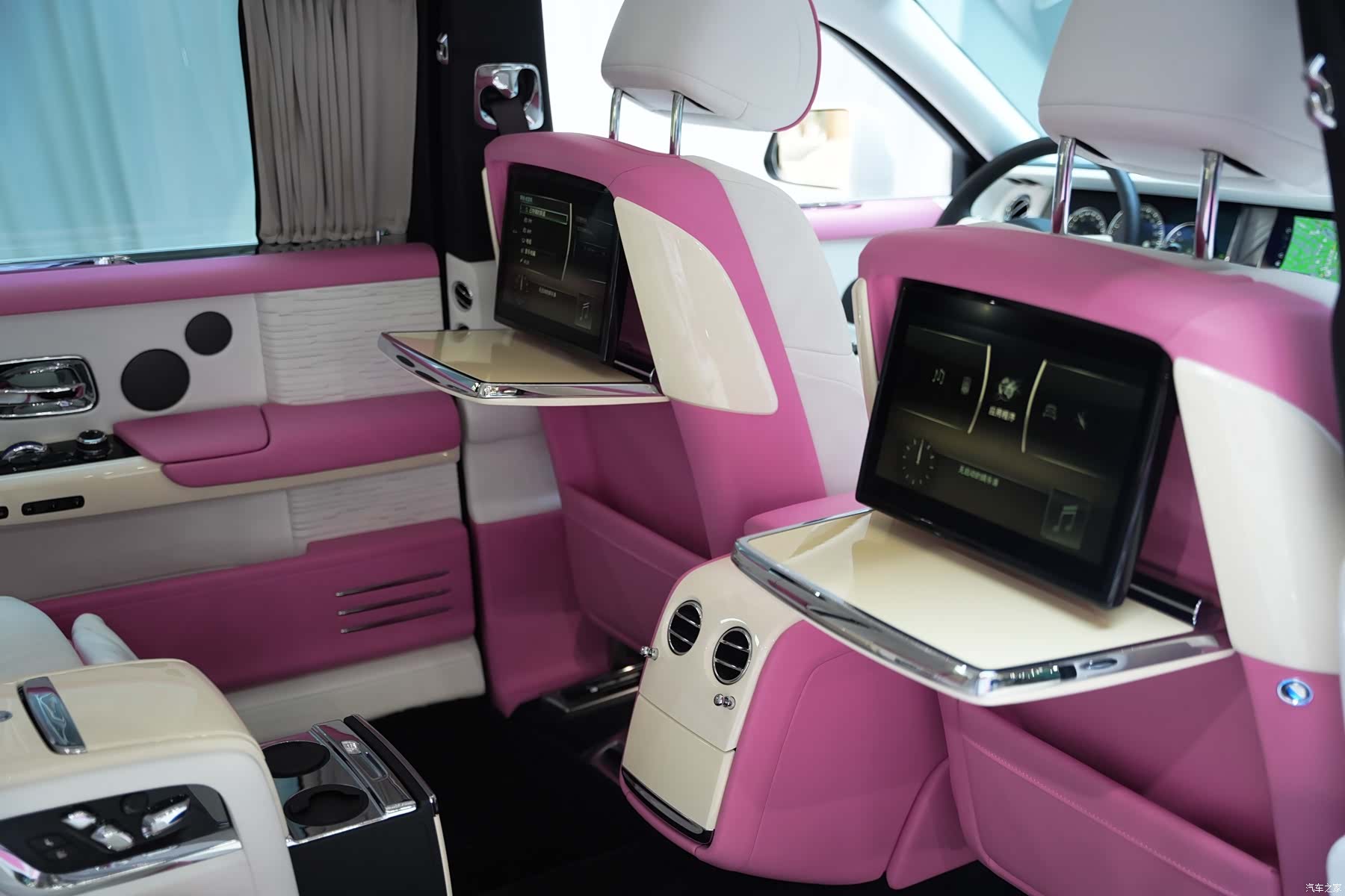 Rolls-Royce Phantom, 2021 10