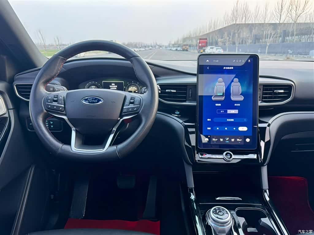 Ford Explorer, 2022 13