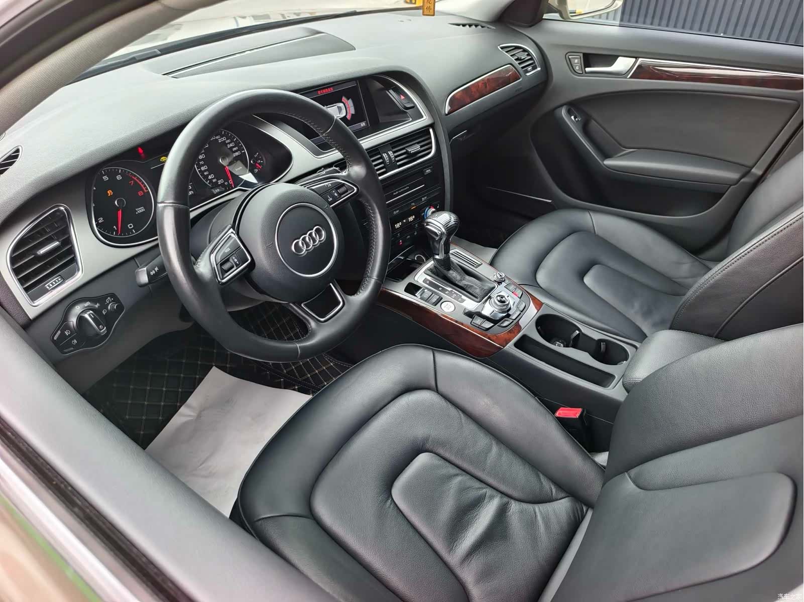 Audi A4L, 2014 8