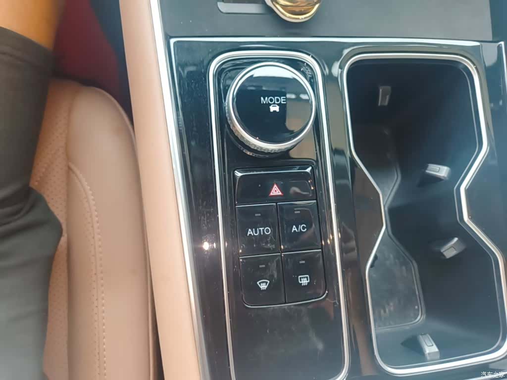 Chery Tiggo 8, 2025 14