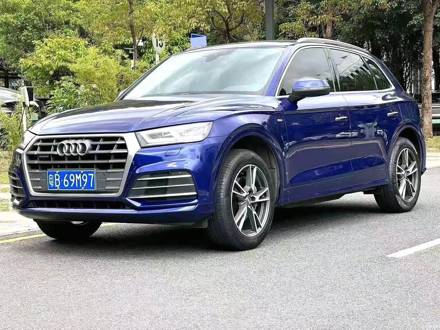 Audi Q5L, 2019 1