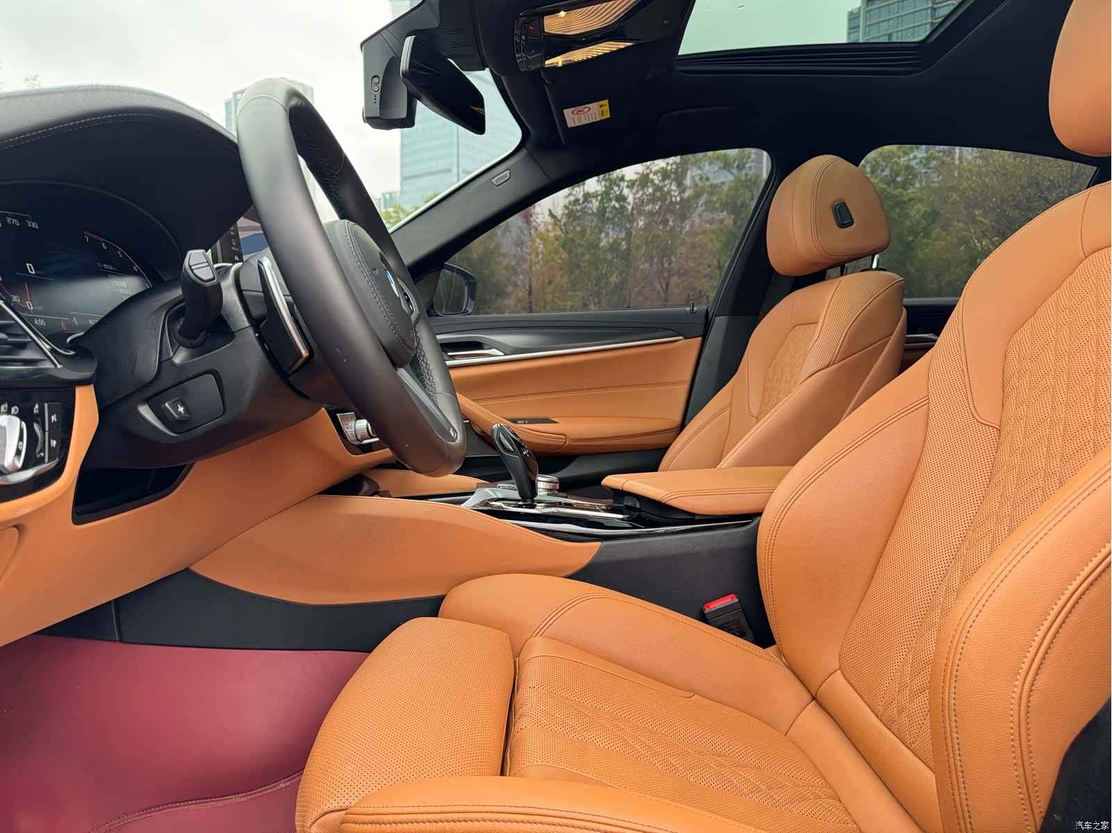 BMW 5 Series, 2021 все фото