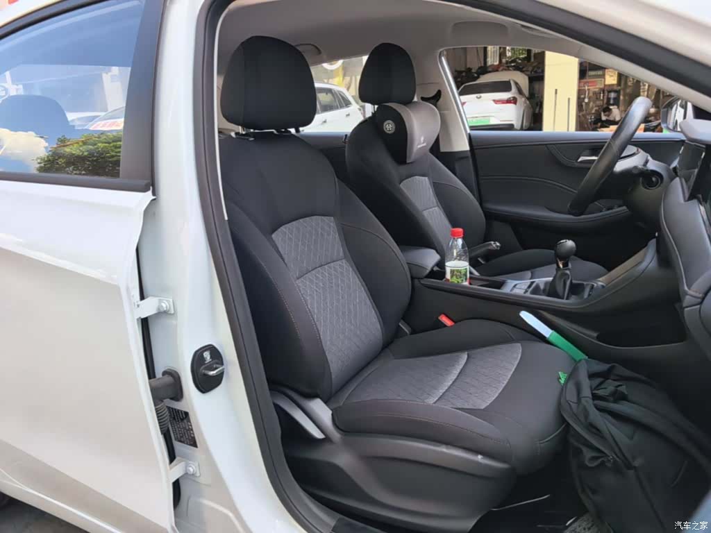 Roewe i5, 2025 25