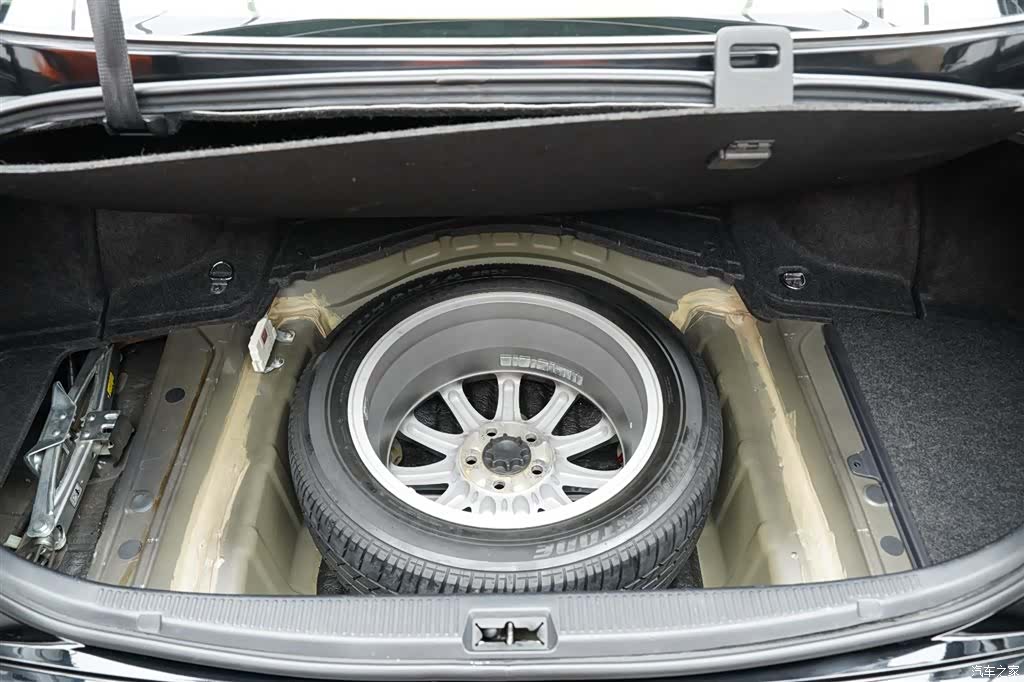 Toyota Crown, 2007 22