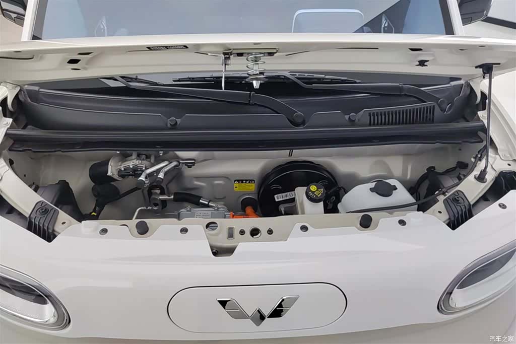 Wuling MINIEV, 2024 10