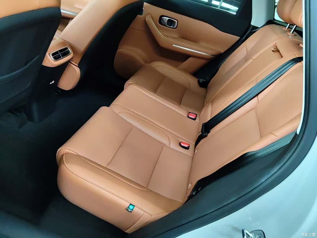Leapmotor C10, 2025 17