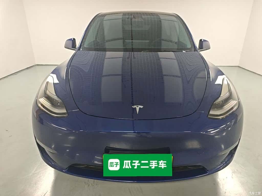 Tesla Model Y, 2021 3