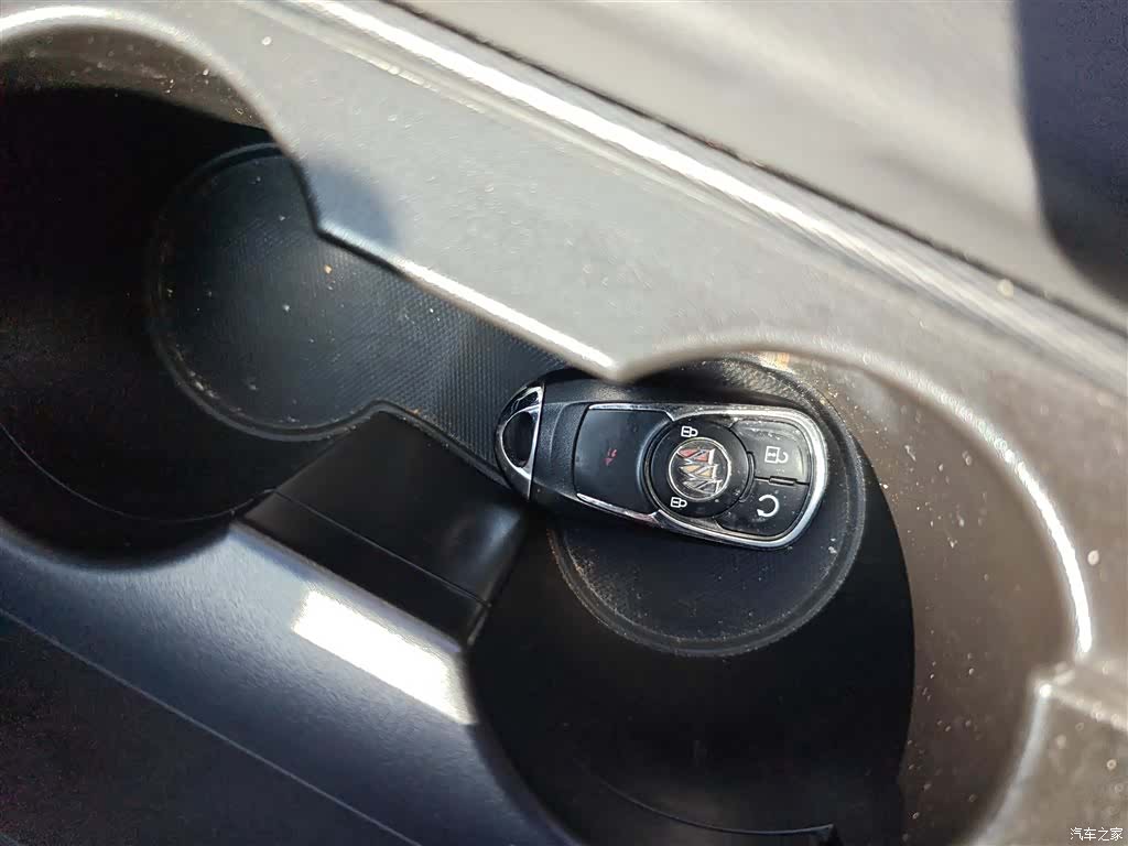 Buick Enclave, 2021 9