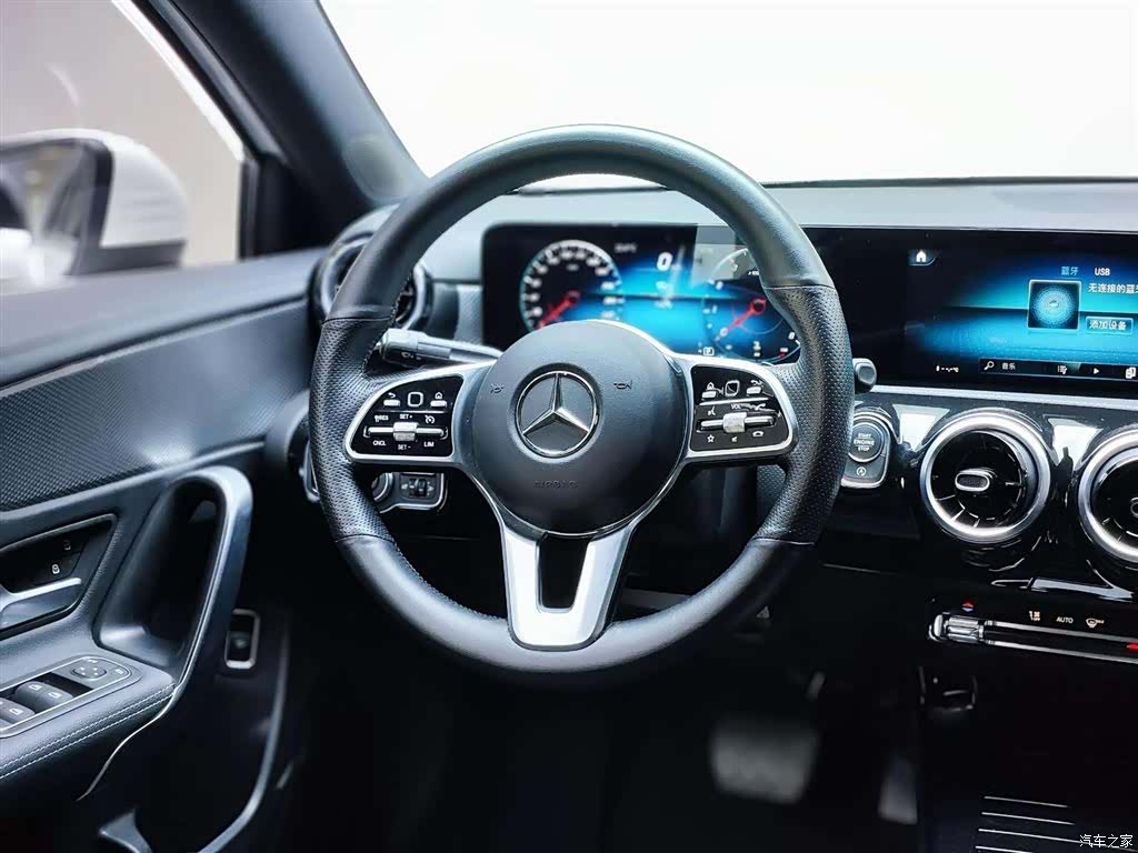 Mercedes-Benz A-Class, 2021 14