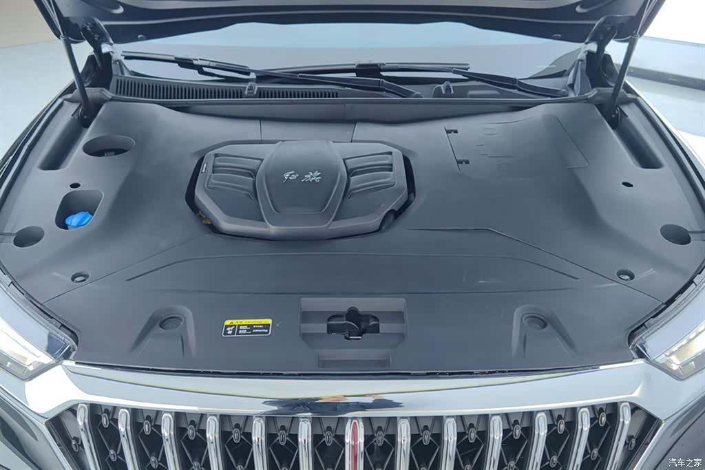 Hongqi HS5, 2022 10